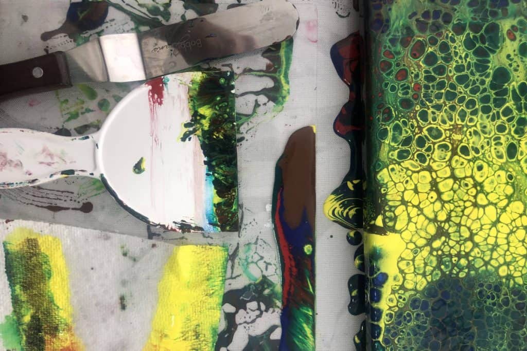 LeftBrainedArtist - An analytical approach to acrylic paint pouring.